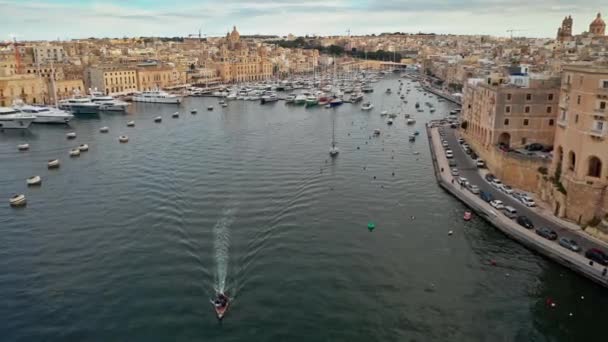 Letecký Pohled Město Birgu Tři Města Přístav Jachtou Malta — Stock video