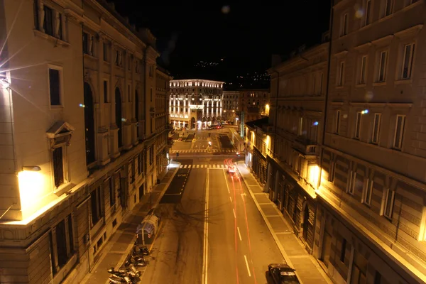 Piazza goldoni nattvisning — Stockfoto