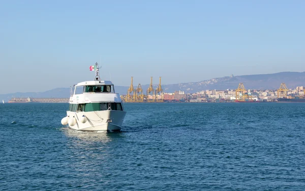 Pasajero del barco "Delfino Verde " — Foto de Stock