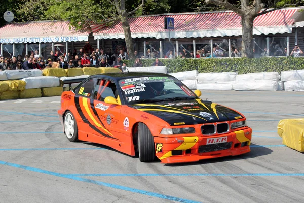 Exposición de deriva de un coche deportivo — Foto de Stock