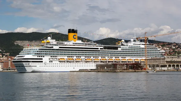 Inauguration of the cruise ship Costa Favolosa — Stock Photo, Image