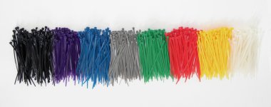 plastik renkli çizgiler