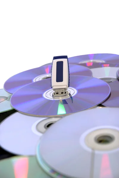 USB penna driva på CD och DVD — Stockfoto