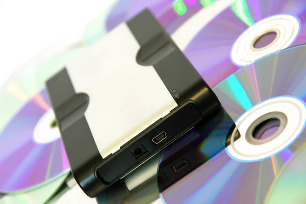 Disco duro en CD y DVD — Foto de Stock