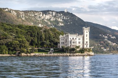 Miramare Kalesi