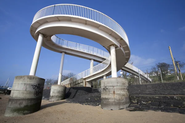 Voetgangersbrug in leigh-on-sea, essex, Engeland — Stockfoto