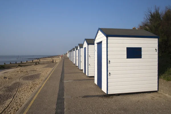 Niebieski i biały plaży chaty, southwold, suffolk, Anglia — Zdjęcie stockowe