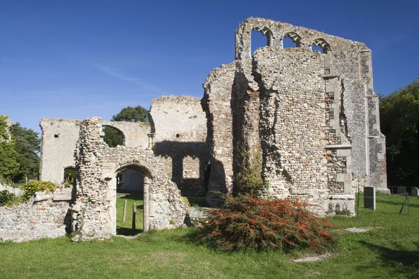 Kalıntıları eski st andrew's Kilisesi, Adana, suffolk, tr — Stok fotoğraf