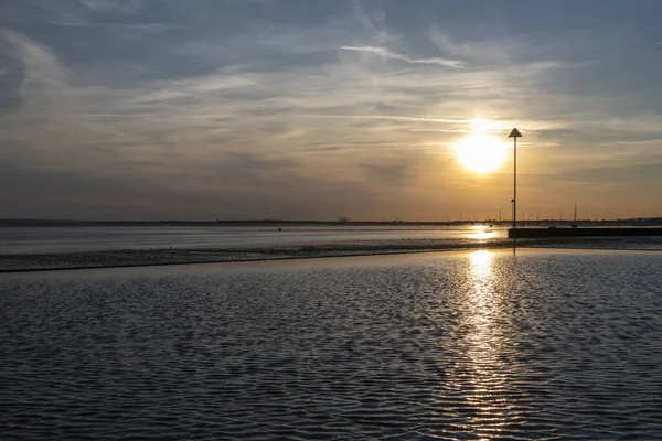Pôr Sol Praia Chalkwell Perto Southend Sea Essex Inglaterra Reino — Fotografia de Stock