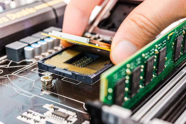 Installation of computer memory and processor — Stock Photo, Image