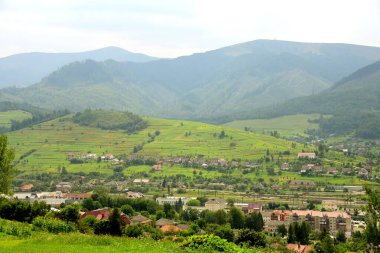 Ukrayna dağları, tepeler ve köy kasabaları