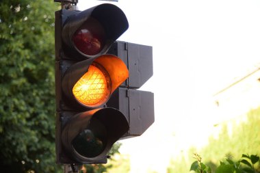 Yaz kenti Lviv, Ukrayna 'da eski trafik ışıkları, kavram