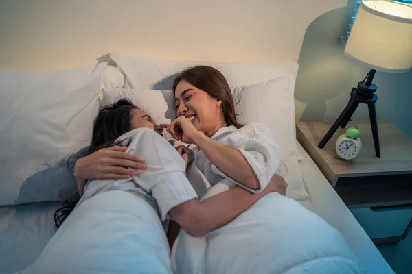 Asian Beautiful Lesbian Couple Lying Bed Hugging Each Other Attractive — Stock Photo, Image