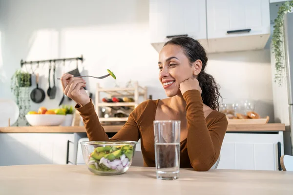 Young Happy Attractive Latino Woman Eat Green Salad Kitchen Home — Stockfoto