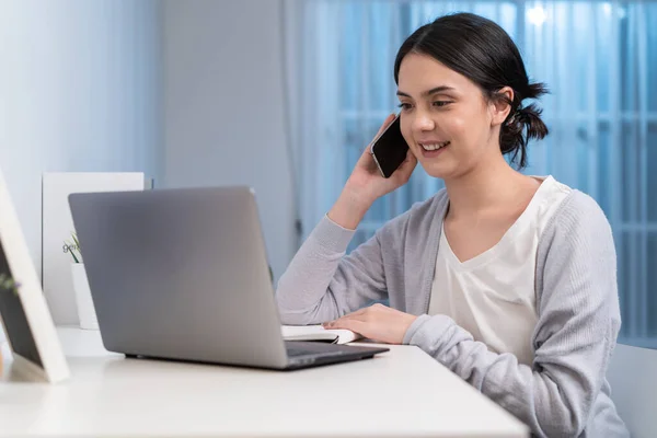 Asian Young Business Woman Call Center Working Home Night Time — стоковое фото