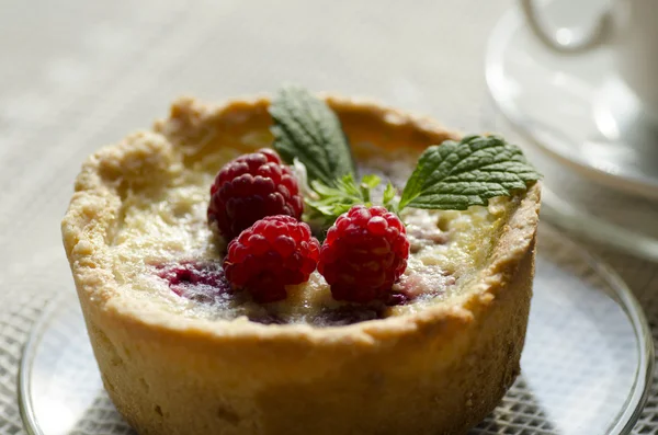 Mini berry tart. Macro