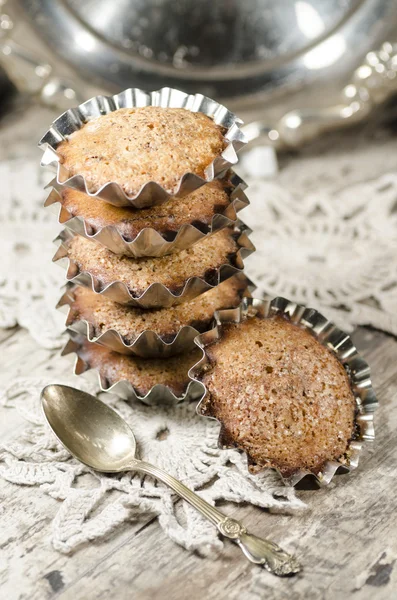 Pompoen muffins op tafel achtergrond wazig — Stockfoto