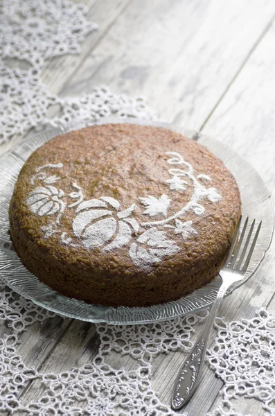 Pastel de calabaza en placa de vidrio con tenedor — Foto de Stock