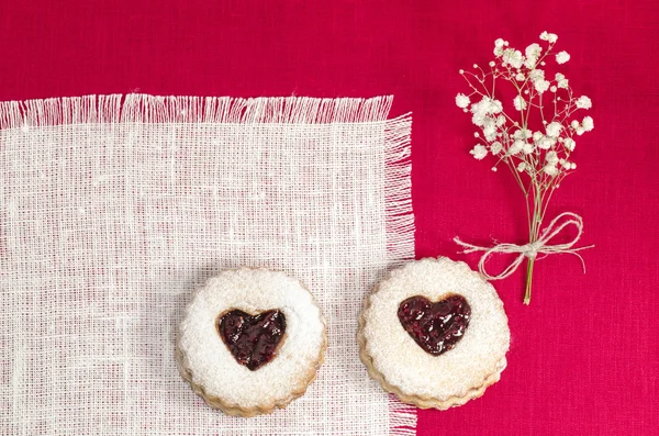 Hausgemachte Plätzchen zum Valentinstag — Stockfoto