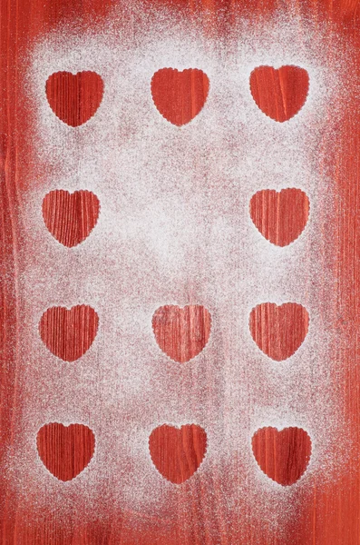 Valentinstag-Kekse mit Preiselbeeren und Minze auf rotem Holztisch — Stockfoto
