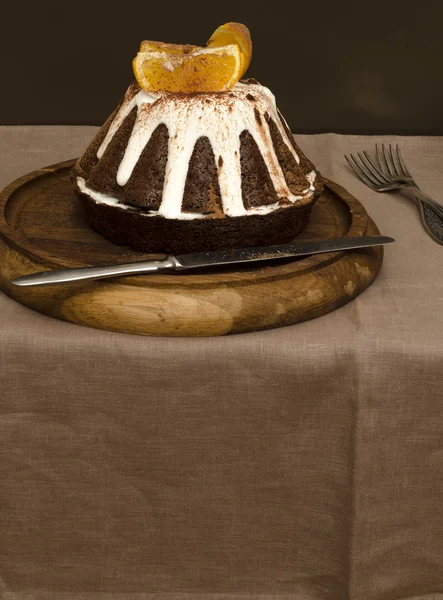 Torta all'arancia al cioccolato ricoperta di glassa — Foto Stock