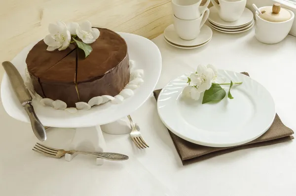 Tarta de Souffle con glaseado de chocolate —  Fotos de Stock