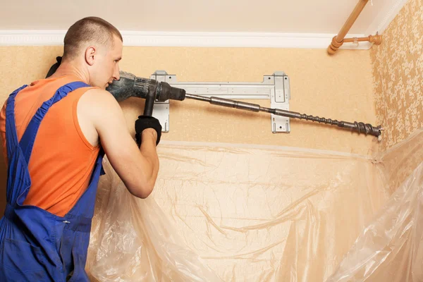 air conditioning ana yeni Klima yüklemeye hazırlanılıyor