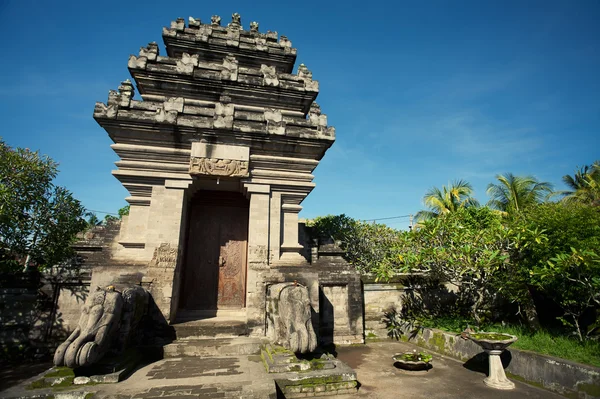 Indonesië - oude hindoe architectuur op Bali eiland — Stockfoto