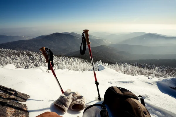 Hiker in winter mountains — Stock Photo, Image