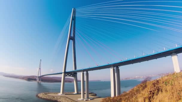 Puente de cable a la Isla Rusa. Vladivostok. Rusia . — Vídeos de Stock