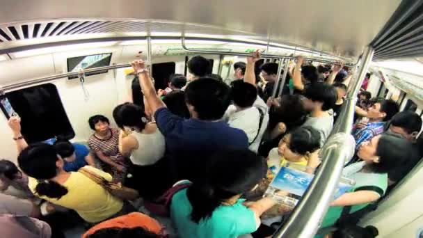Beijing - 28 de julio: Timelapse. Gente en el metro — Vídeo de stock