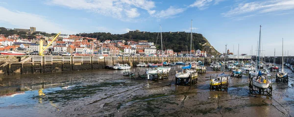 Panorama Con Bassa Marea Nel Porto Scarborough Visto Una Mattina — Foto Stock