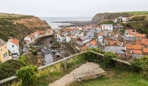 Multiple Image Panorama Bench Looking Pretty Fishing Village Staithes North — Stock Photo, Image