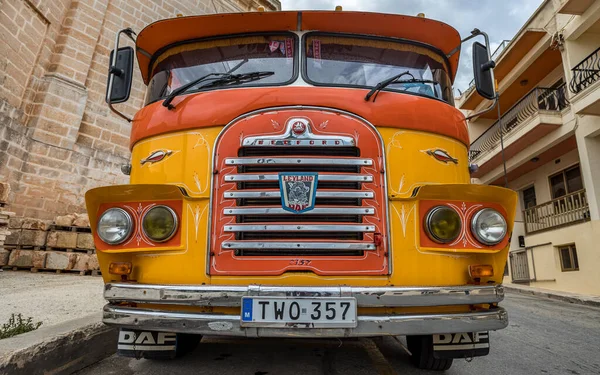 Vintage Orange Och Gul Leyland Daf Buss Sett Mellieha Malta — Stockfoto