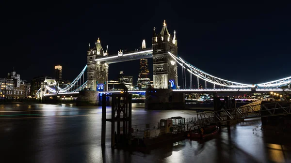 Tower Bridge Átívelő Folyó Temze Londonban Látott Egy Éjszaka Május — Stock Fotó