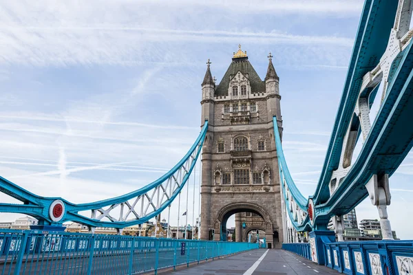 Empty Tower Bridge Spanning River Thames London Free Traffic Tourists — Stock Photo, Image