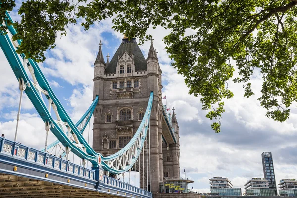 Tower Bridge Londoni Northbank Fái Alatt 2022 Májusában — Stock Fotó