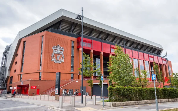 2022 yazında Liverpool 'da sessiz bir Anfield Stadyumu görüldü..