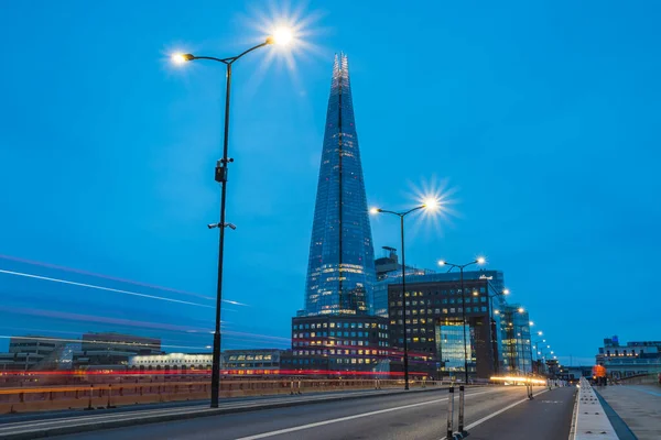 Traffic Trails London Bridge Shard Towers London Bridge London Skyline — 图库照片