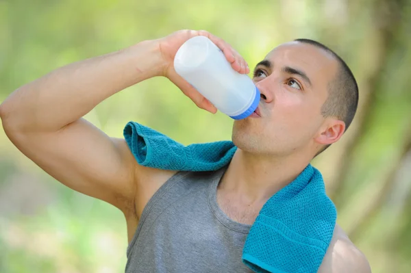 Bebida-Energía Bebida-Hombres-Deportes & Fitness-Agua para beber —  Fotos de Stock