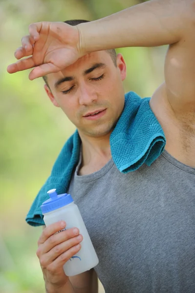 Bebida-Energía Bebida-Hombres-Deportes & Fitness-Agua para beber —  Fotos de Stock