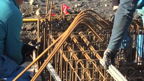 İnşaat alanında çalışma, beton ekip çalışması, inşaat fabrikası. — Stok video