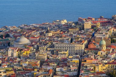 İtalya, Campania, Napoli, UNESCO tarafından Dünya Mirası olarak sınıflandırılan tarihi merkez, kentin genel görünümü