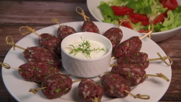 Recipe Kefta Beef Skewer Traditional Homemade Greek Yoghurt Sauce Garlic — Videoclip de stoc