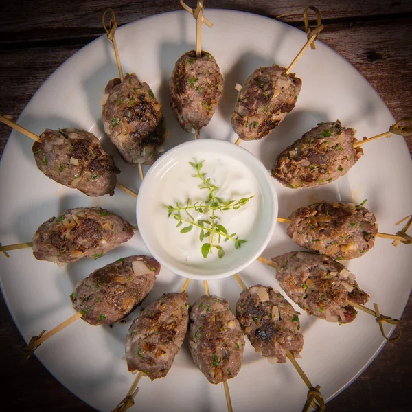 Recipe Kefta Beef Skewer Traditional Homemade Greek Yoghurt Sauce Garlic — стокове фото