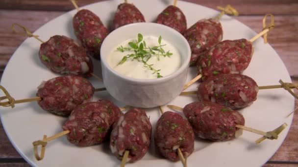 Recipe Kefta Beef Skewer Traditional Homemade Greek Yoghurt Sauce Garlic — Stockvideo