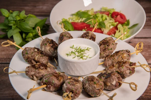 Recipe Kefta Beef Skewer Traditional Homemade Greek Yoghurt Sauce Garlic — стокове фото