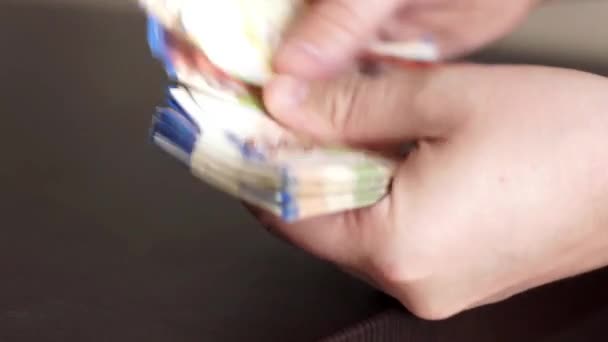 Counting Israeli money — Stock Video