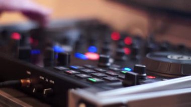 dj müzik çalma