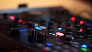 dj müzik çalma
